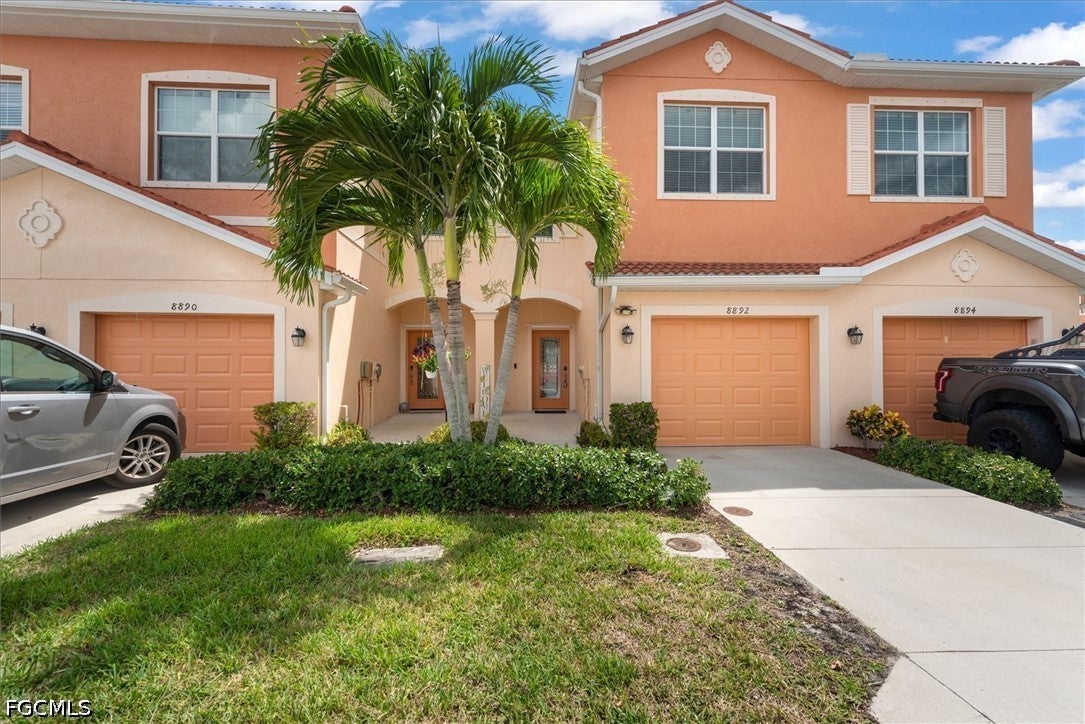 8892 Via Isola Court