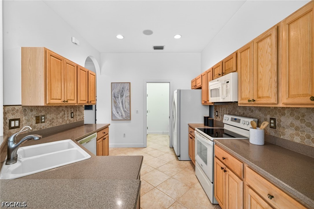 8923 Dartmoor Way