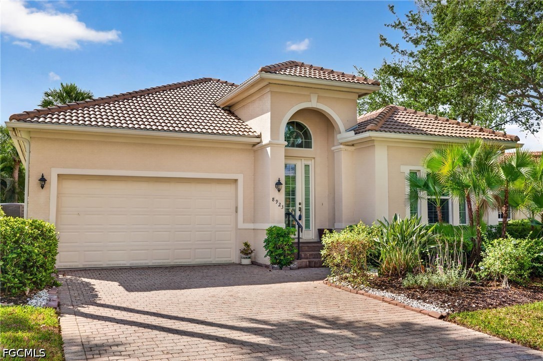 8923 Dartmoor Way