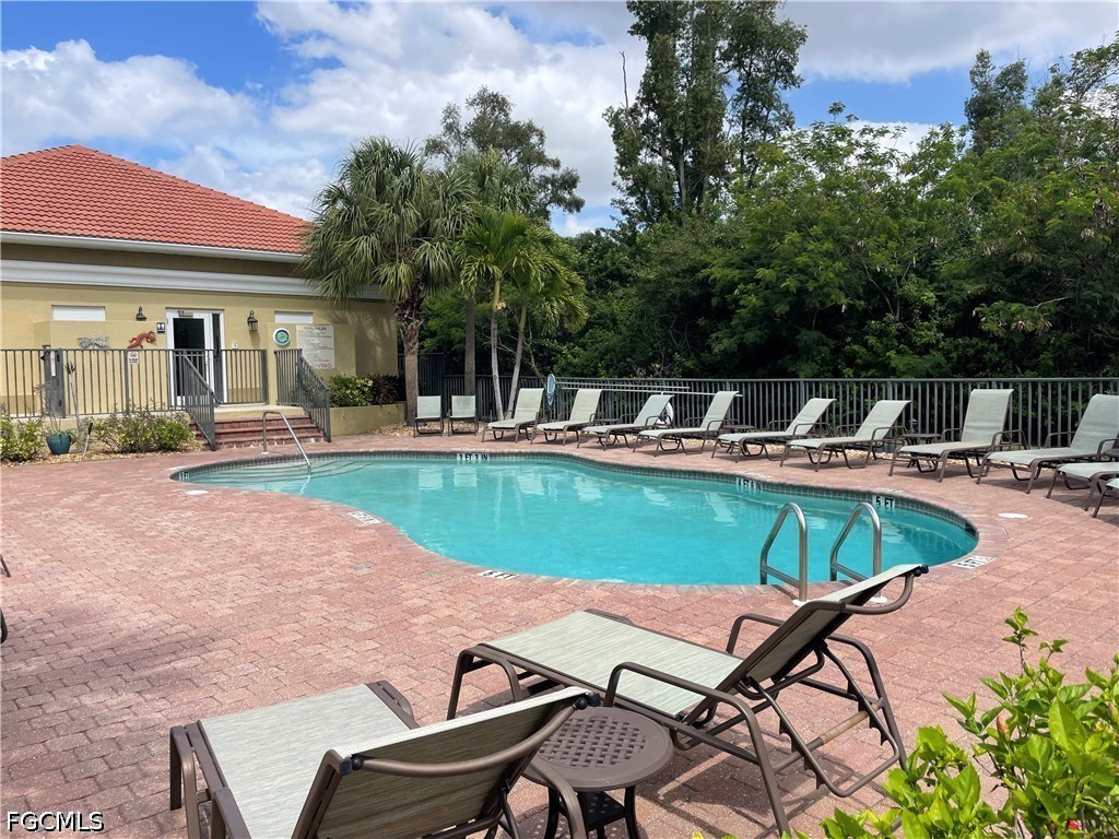 10031 Lake Cove Drive 302