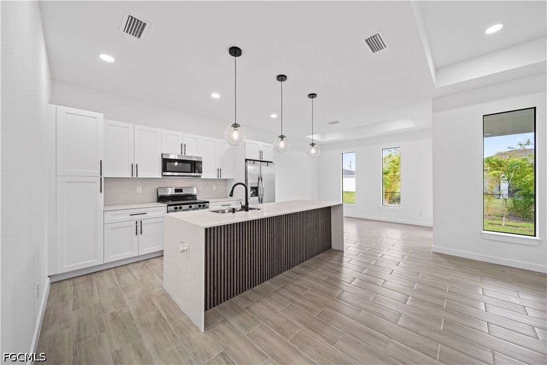 3814 W Gator Circle