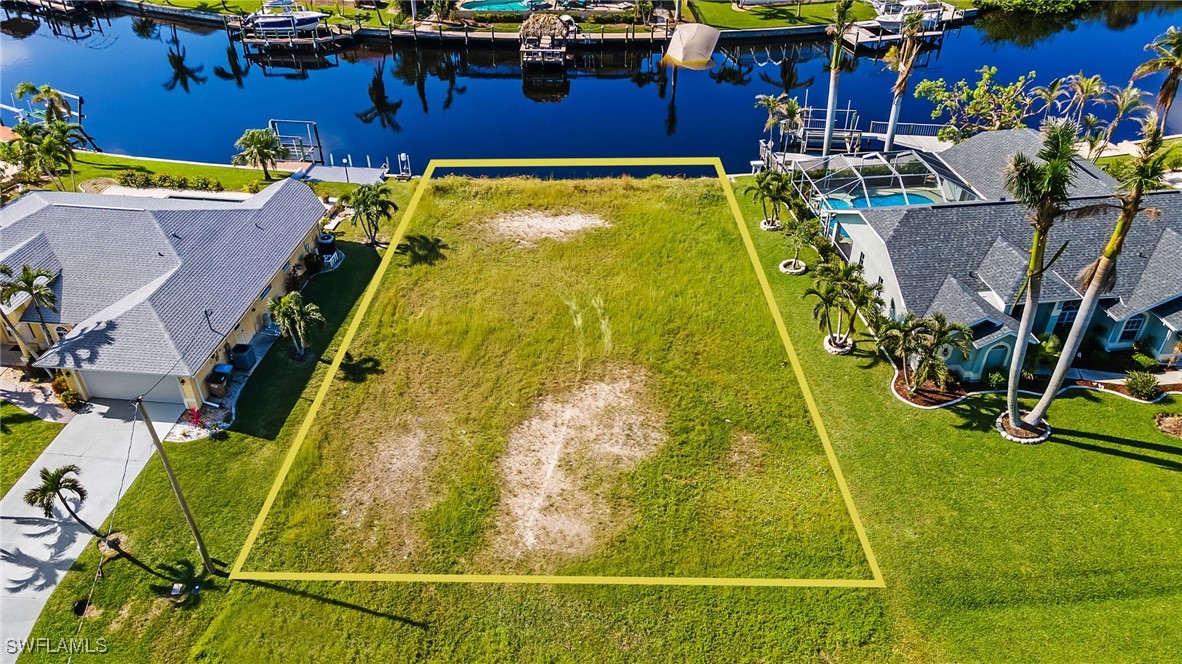 3308 SW 25th Place