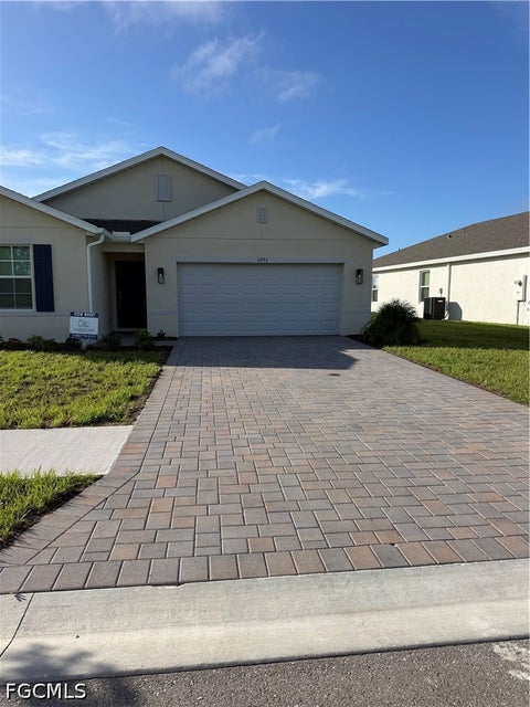 Tiny photo for 5293 Mulsanne Way, Fort Myers, FL 33905 (MLS # 2026033604)