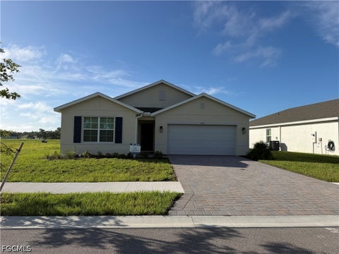 Tiny photo for 5293 Mulsanne Way, Fort Myers, FL 33905 (MLS # 2026033604)