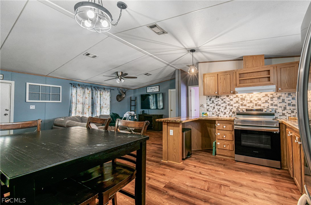 3632 FORT SIMMONS Avenue