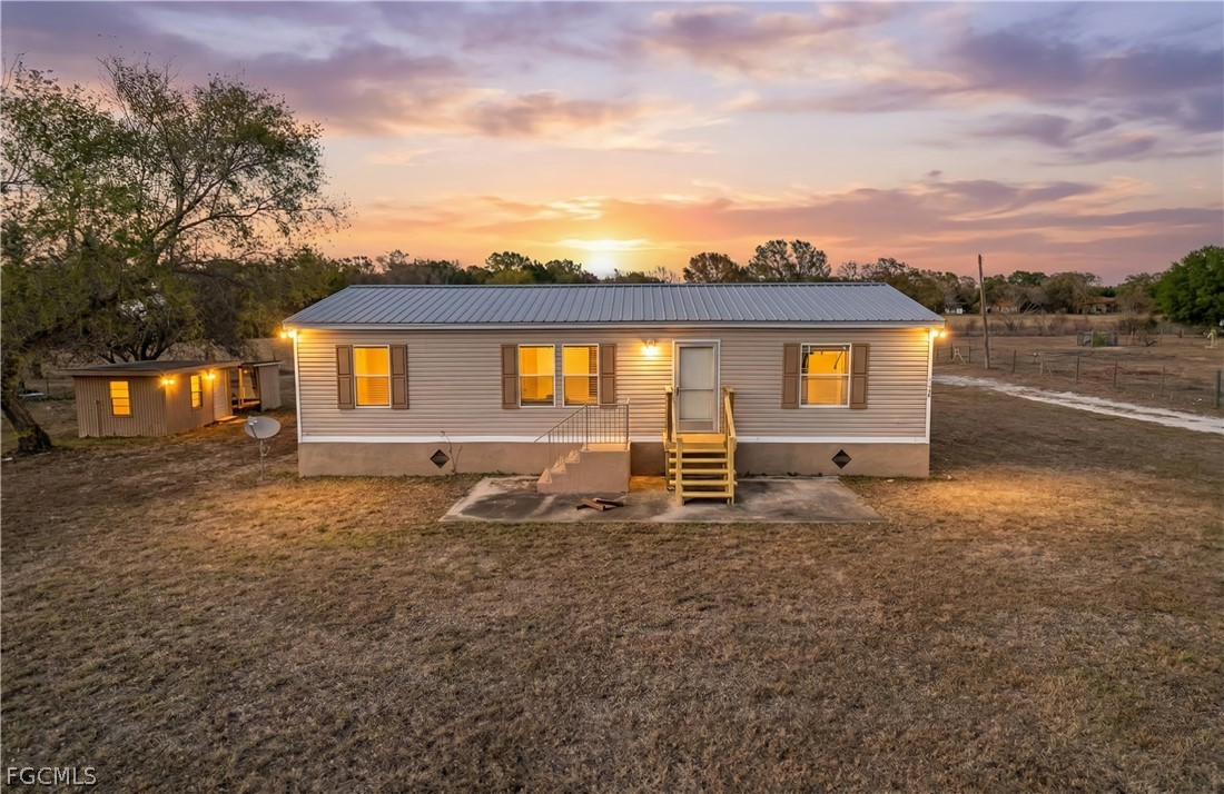 3632 FORT SIMMONS Avenue