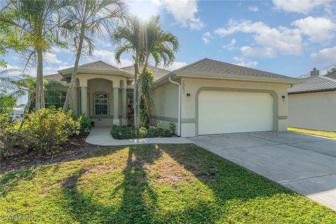 2082 E Tobago Circle Fort Myers FL 33905