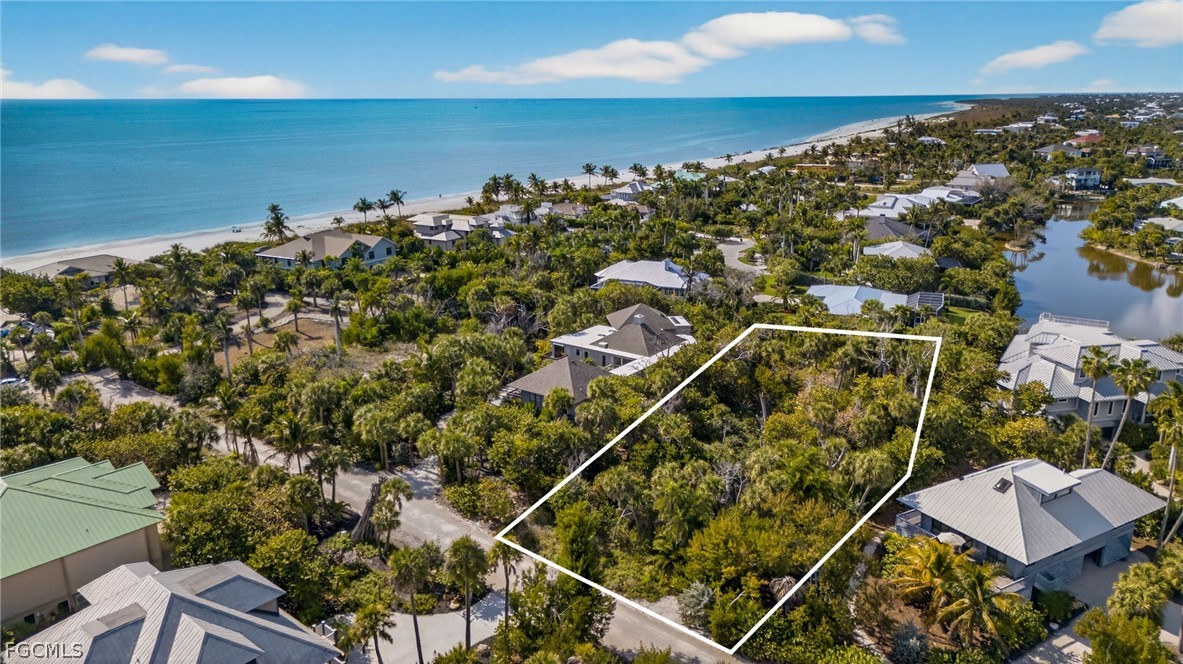 933 Strangler Fig Lane