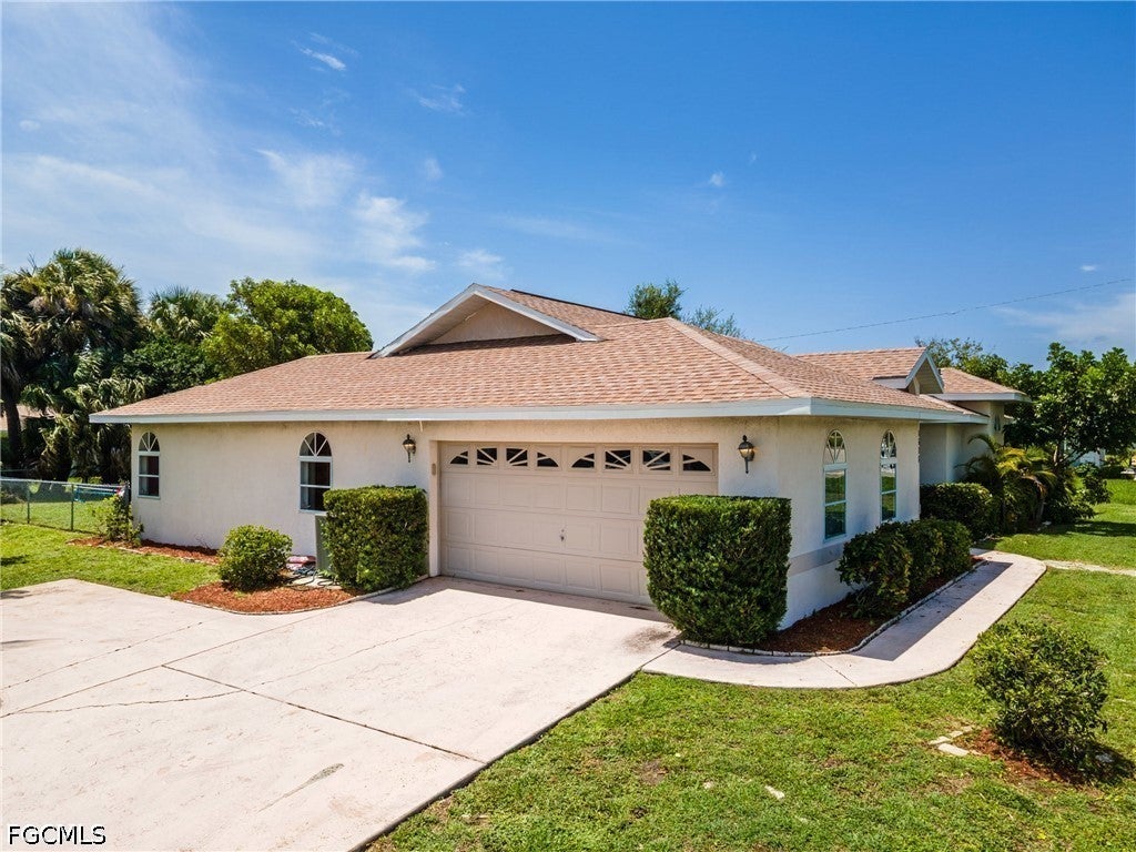 3606 Country Club Boulevard