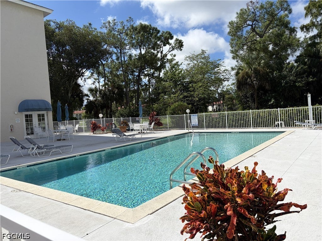 481 Quail Forest Boulevard B207