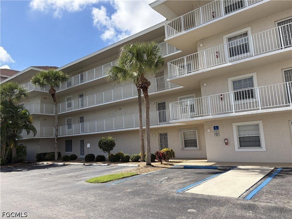 481 Quail Forest Boulevard B207