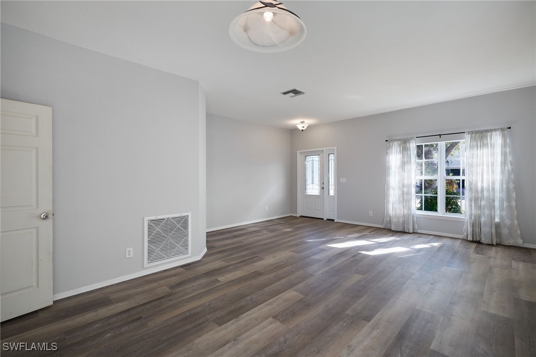 9720 Gladiolus Preserve Circle