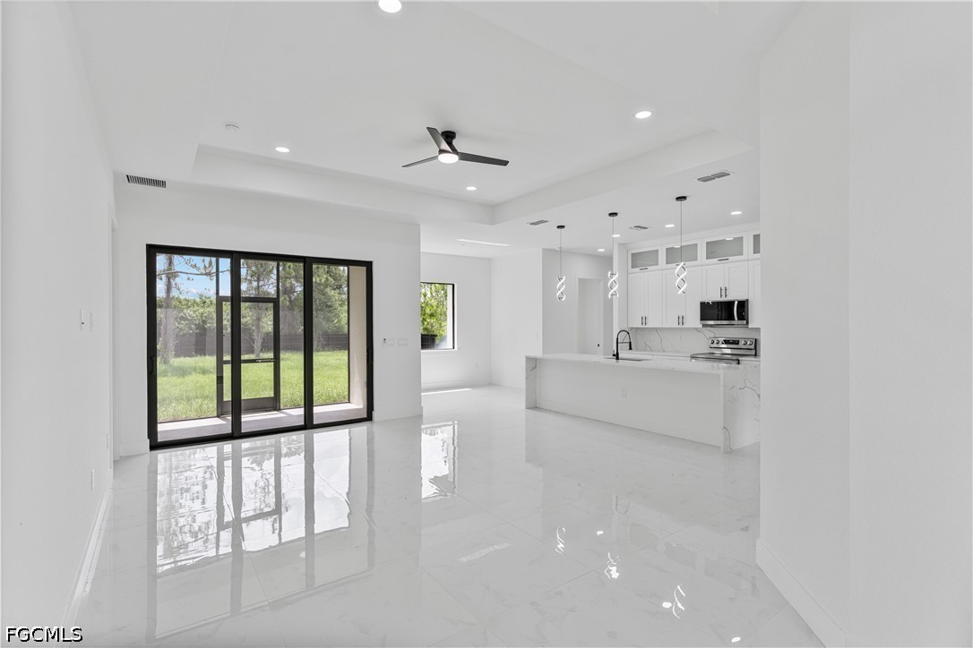 811 Rush Avenue