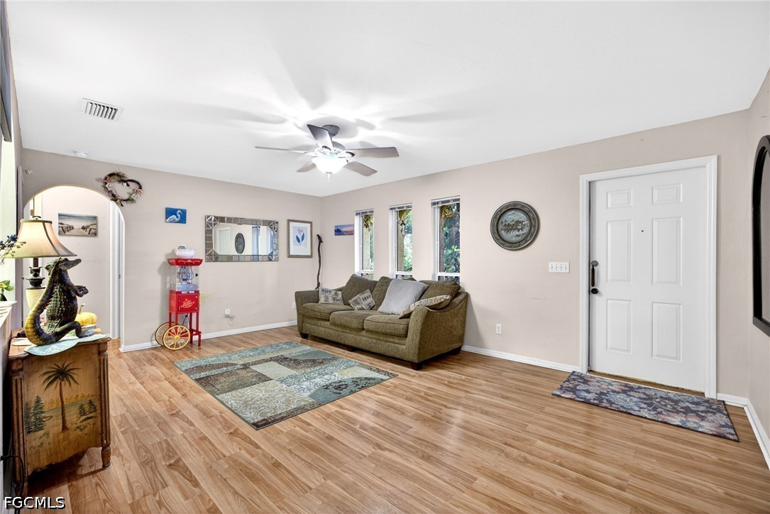 339 W Mariana Avenue