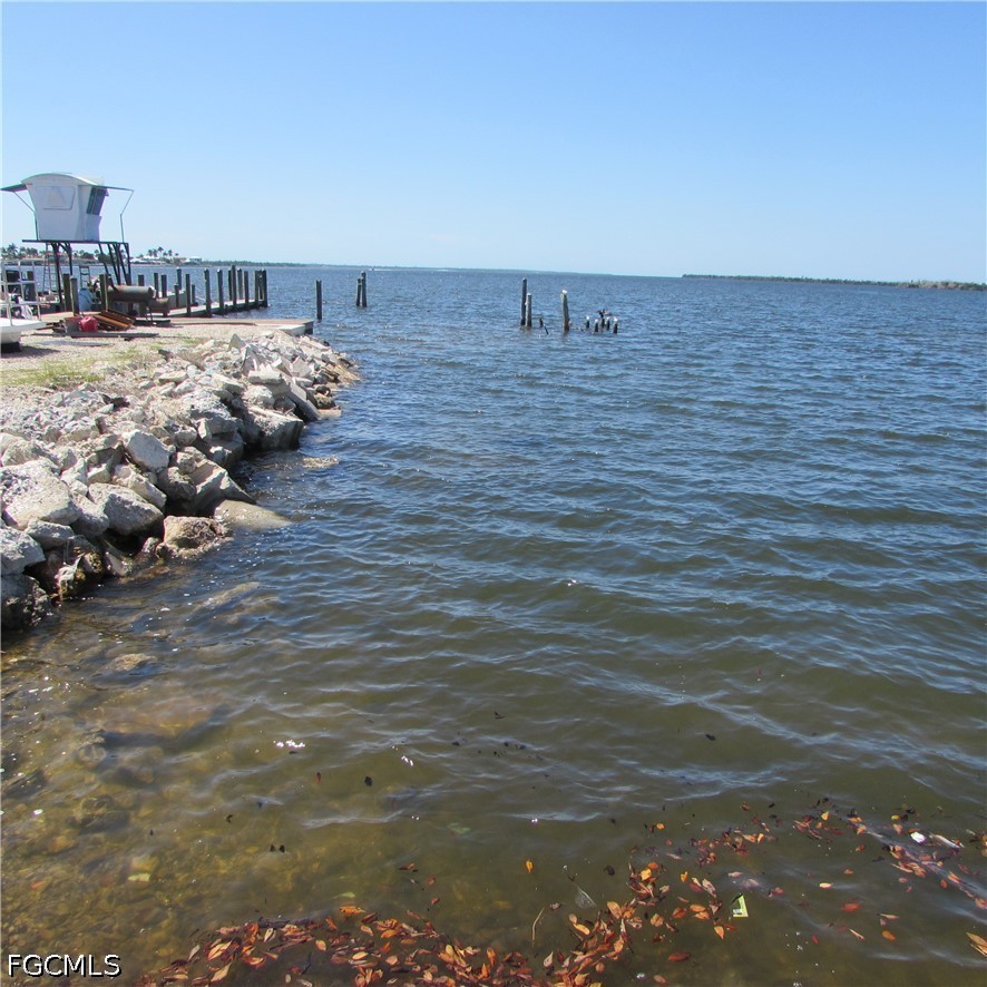 4262 Pine Island Road NW