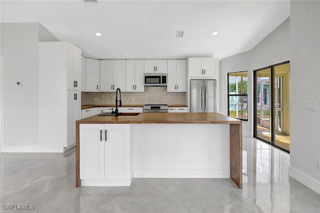 15114 Palm Isle Drive