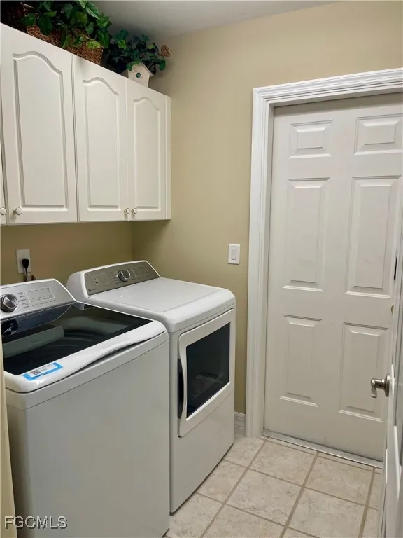 Fort Myers, Florida 33908, United States, 2 Bedrooms Bedrooms, ,2 BathroomsBathrooms,Residential,Active,245521