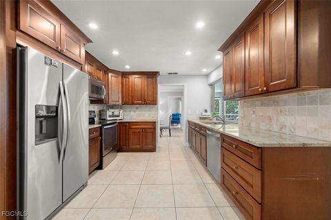 Tiny photo for 12150 McGregor Boulevard, Fort Myers, FL 33919 (MLS # 2025007374)