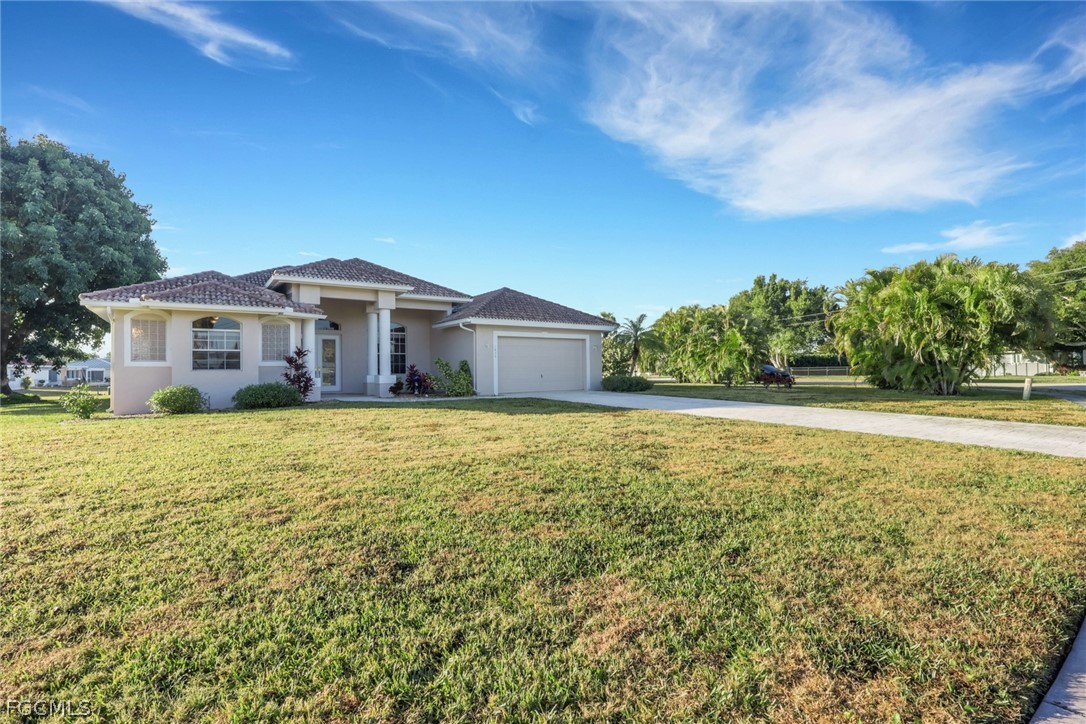 1675 Saint Clair Avenue E