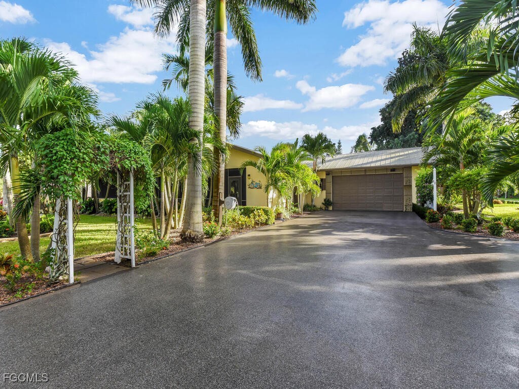 1891 Seminole Harbor Drive