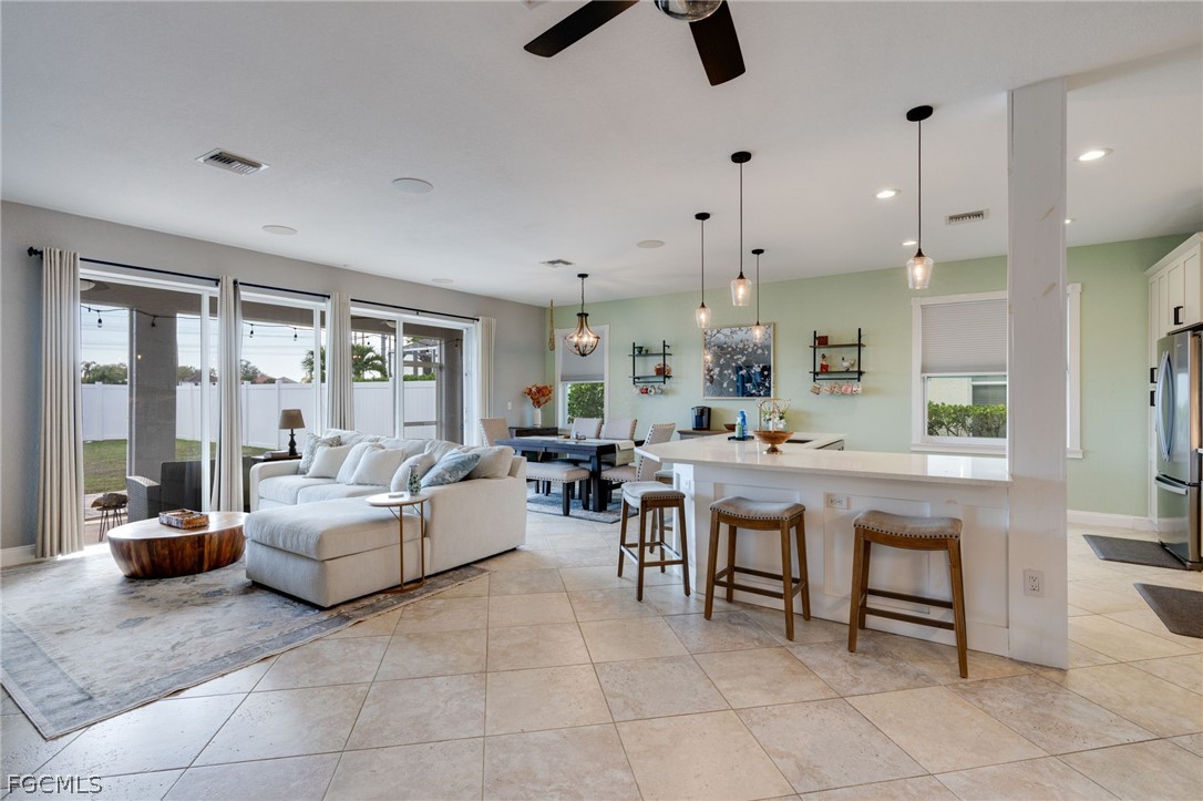 11200 Lakeland Circle