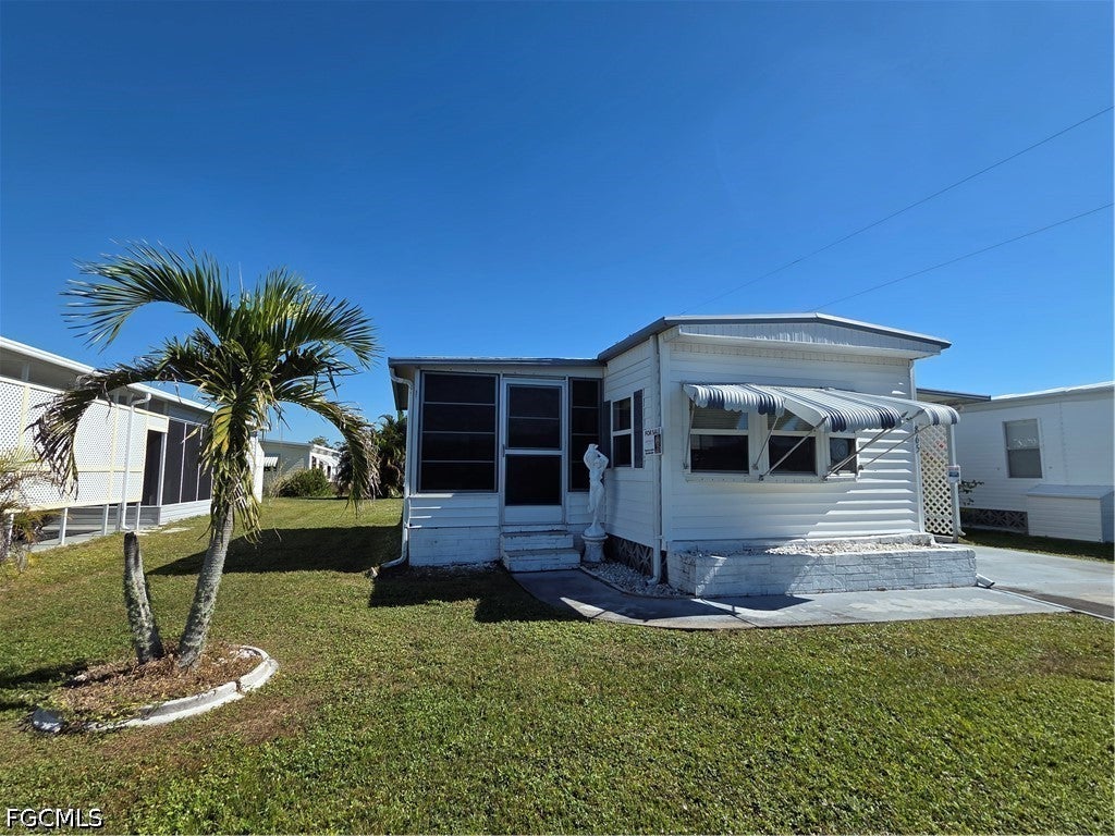 865 Moonlight Drive