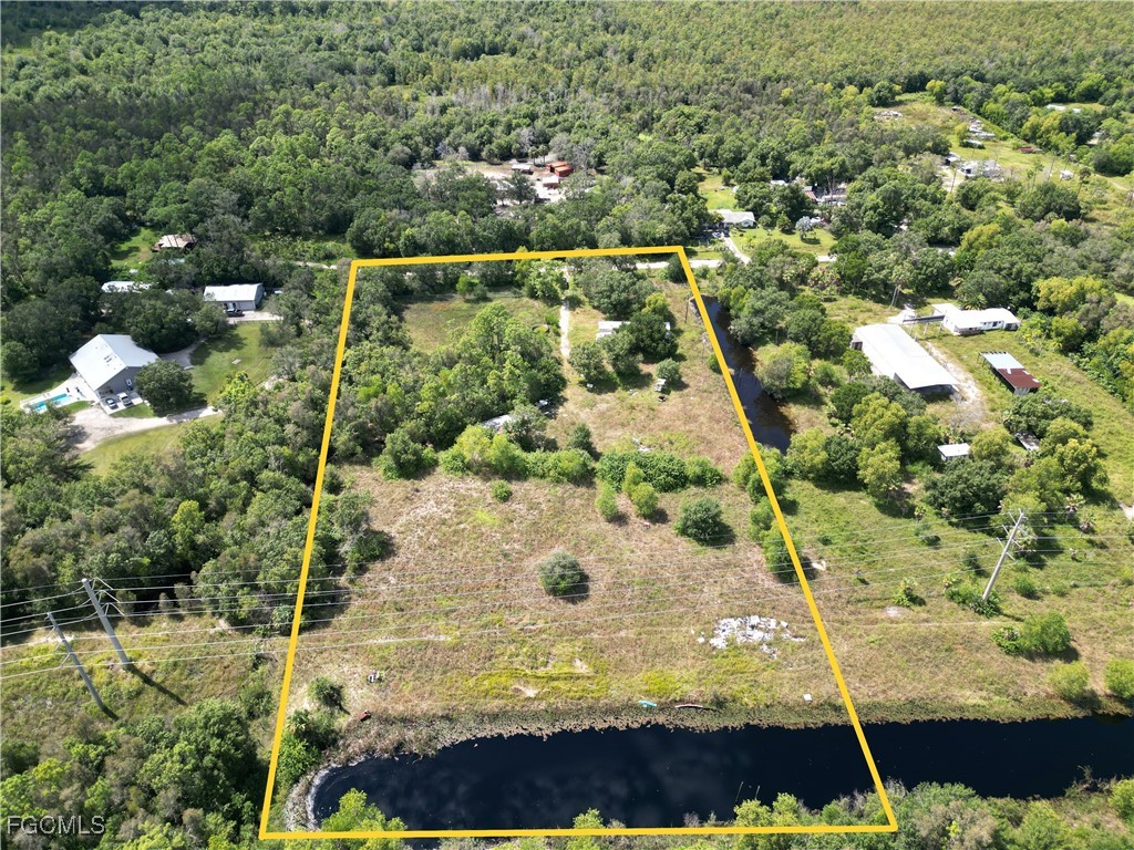 6851 Carmelita Drive