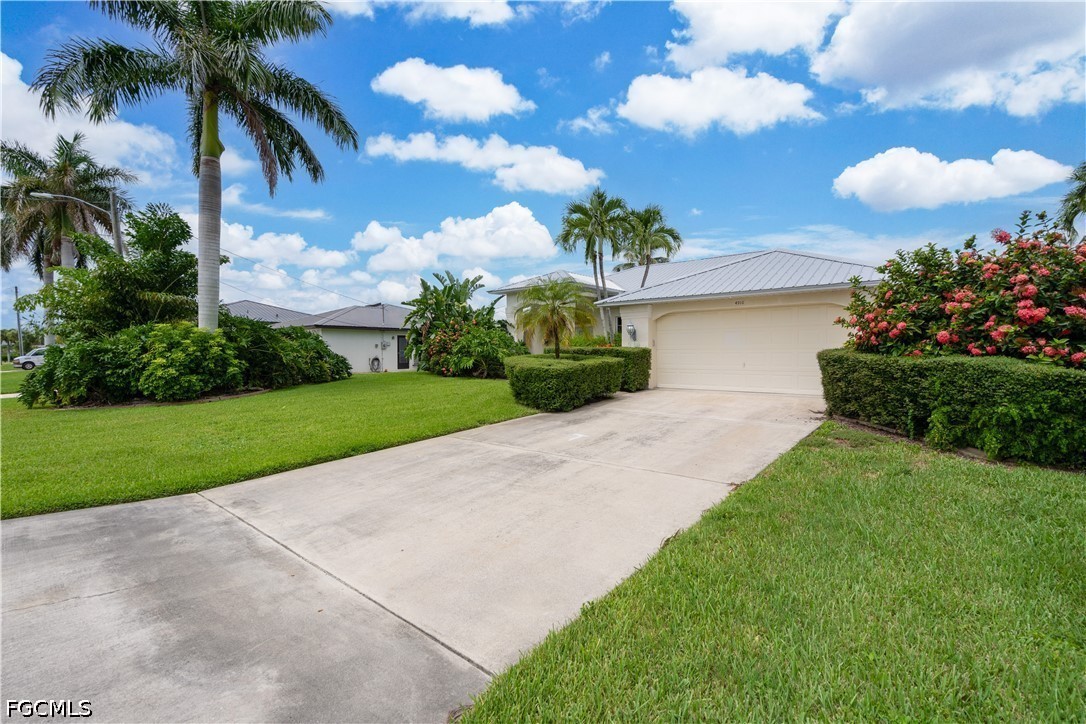 4916 SW 11th Place