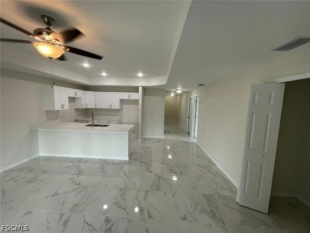878/880 Duplex Street E