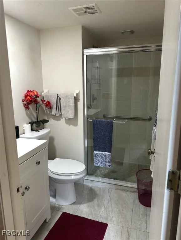 Fort Myers, Florida 33907, United States, 2 Bedrooms Bedrooms, ,2 BathroomsBathrooms,Residential,Active,206465