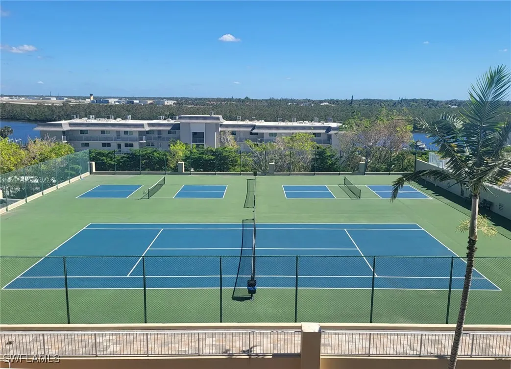 Naples, Florida 34102, United States, 2 Bedrooms Bedrooms, ,2 BathroomsBathrooms,Residential,Active,138535