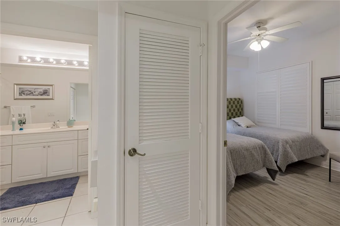 Naples, Florida 34102, United States, 2 Bedrooms Bedrooms, ,2 BathroomsBathrooms,Residential,Active,138535