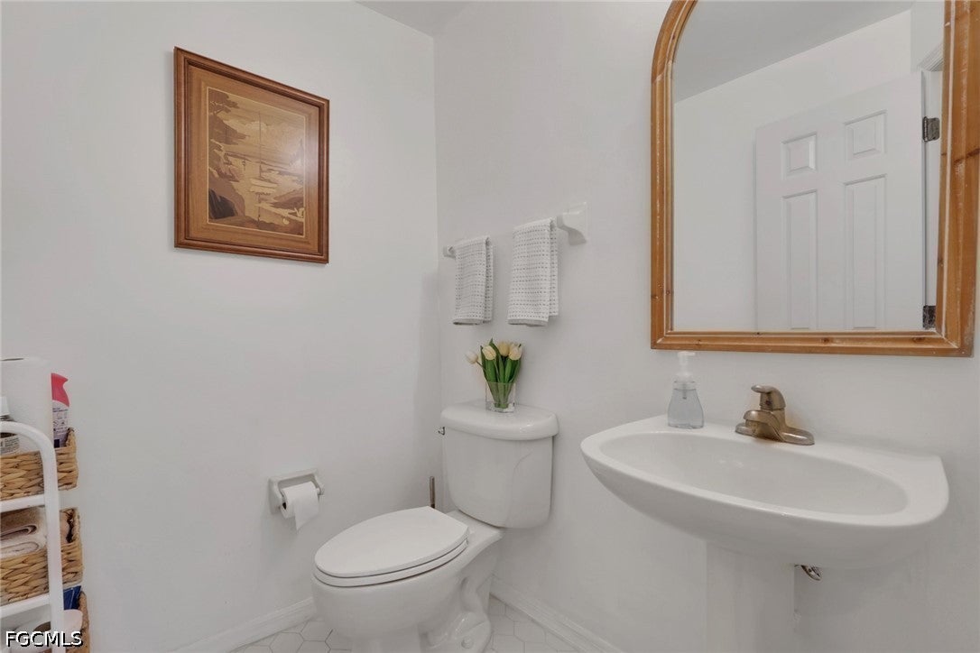 1513 SW 57th St, Cape Coral, FL, 33914, USA, 3 Bedrooms Bedrooms, ,3 BathroomsBathrooms,Residential,Active,1513 SW 57th St,2026033187