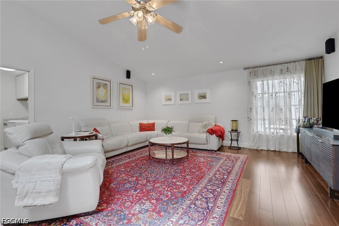 1513 SW 57th St, Cape Coral, FL, 33914, USA, 3 Bedrooms Bedrooms, ,3 BathroomsBathrooms,Residential,Active,1513 SW 57th St,2026033187