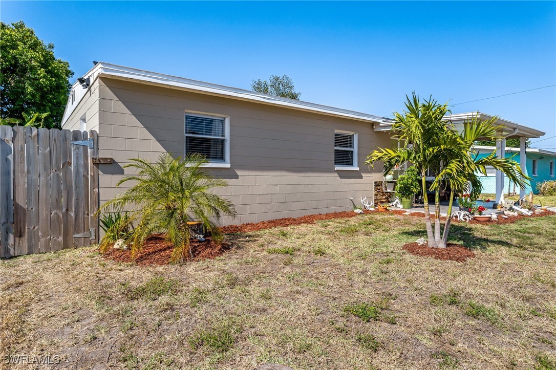 894 Poinsettia Drive