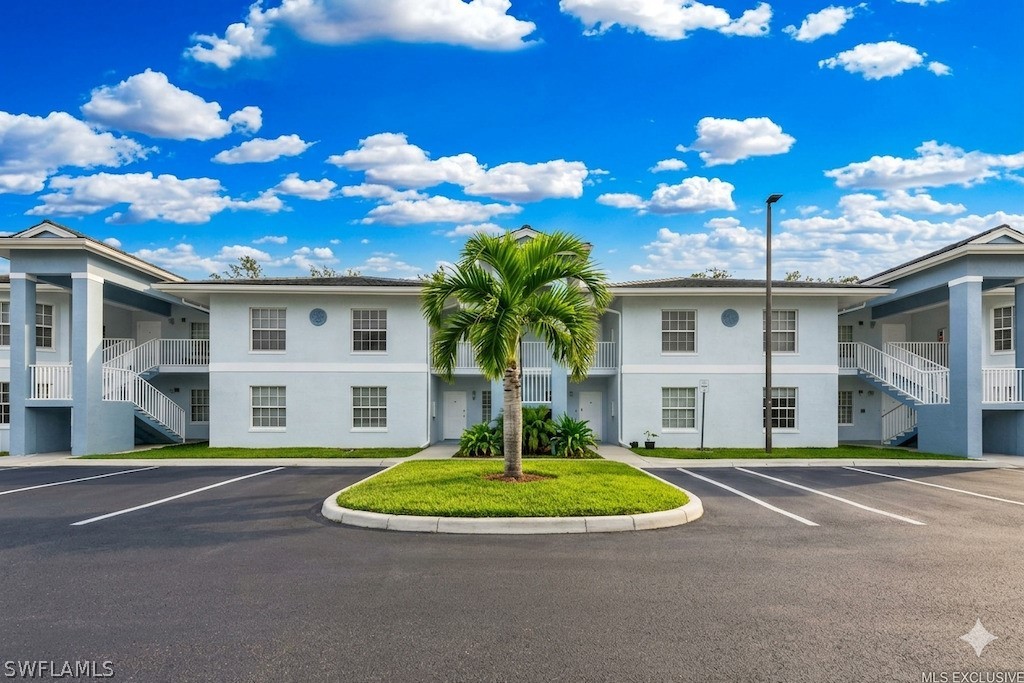 Photo 1 of 31 — 8423 Bernwood Cove Loop 405, Fort Myers, FL 33966