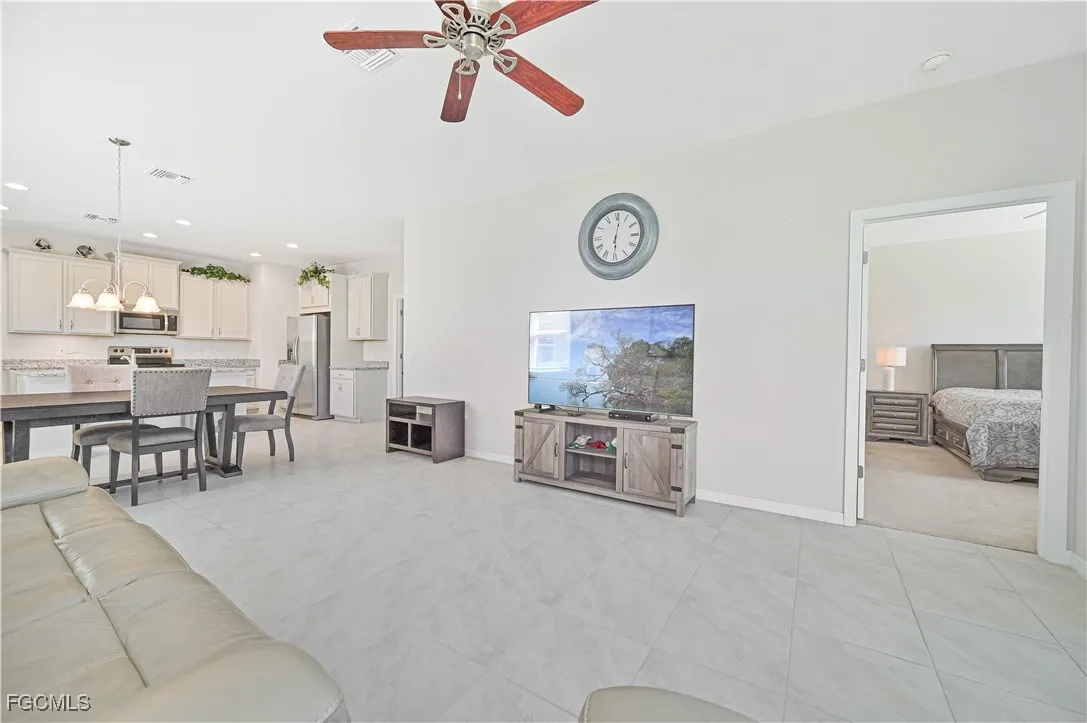 Alva, Florida 33920, United States, 2 Bedrooms Bedrooms, ,2 BathroomsBathrooms,Residential,Active,219024