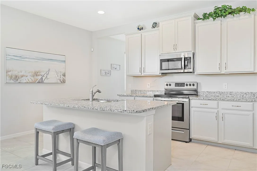 Alva, Florida 33920, United States, 2 Bedrooms Bedrooms, ,2 BathroomsBathrooms,Residential,Active,219024