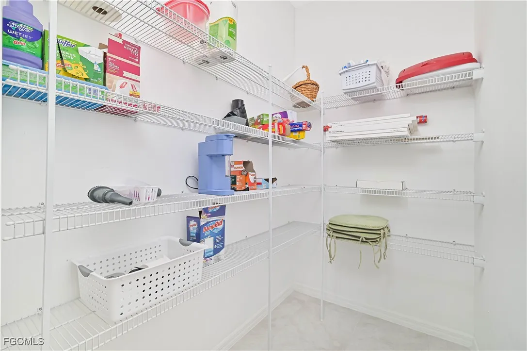 Alva, Florida 33920, United States, 2 Bedrooms Bedrooms, ,2 BathroomsBathrooms,Residential,Active,219024