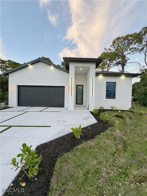 5037 Pinetree Circle Labelle FL 33935