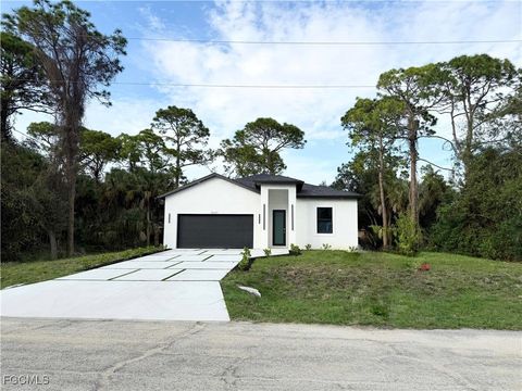 5037 Pinetree Circle Labelle FL 33935