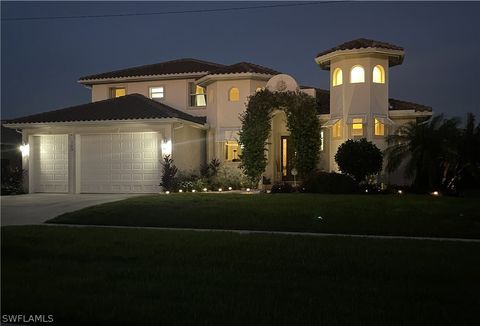 A home in MARCO ISLAND