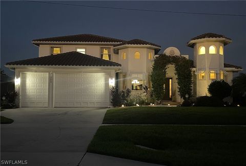 A home in MARCO ISLAND