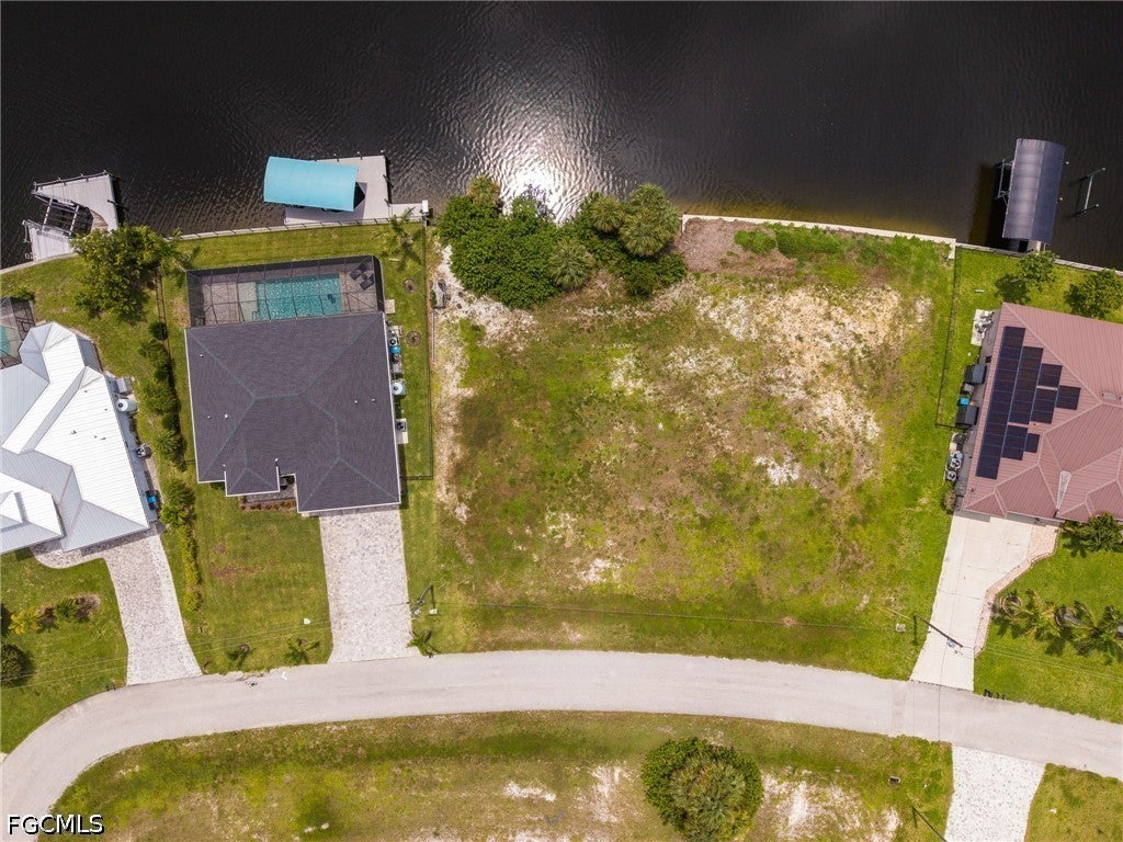 2210 NW 37th Place
