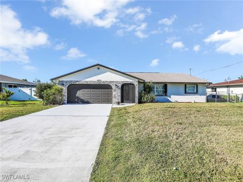 6372 Plumosa Avenue Fort Myers FL 33908
