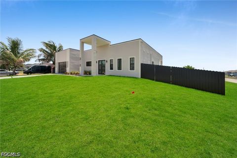 Tiny photo for 818 NE 10th Street, Cape Coral, FL 33909 (MLS # 2026020404)