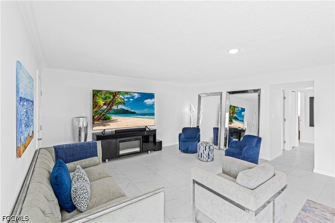 3225 E Riverside Drive 34C