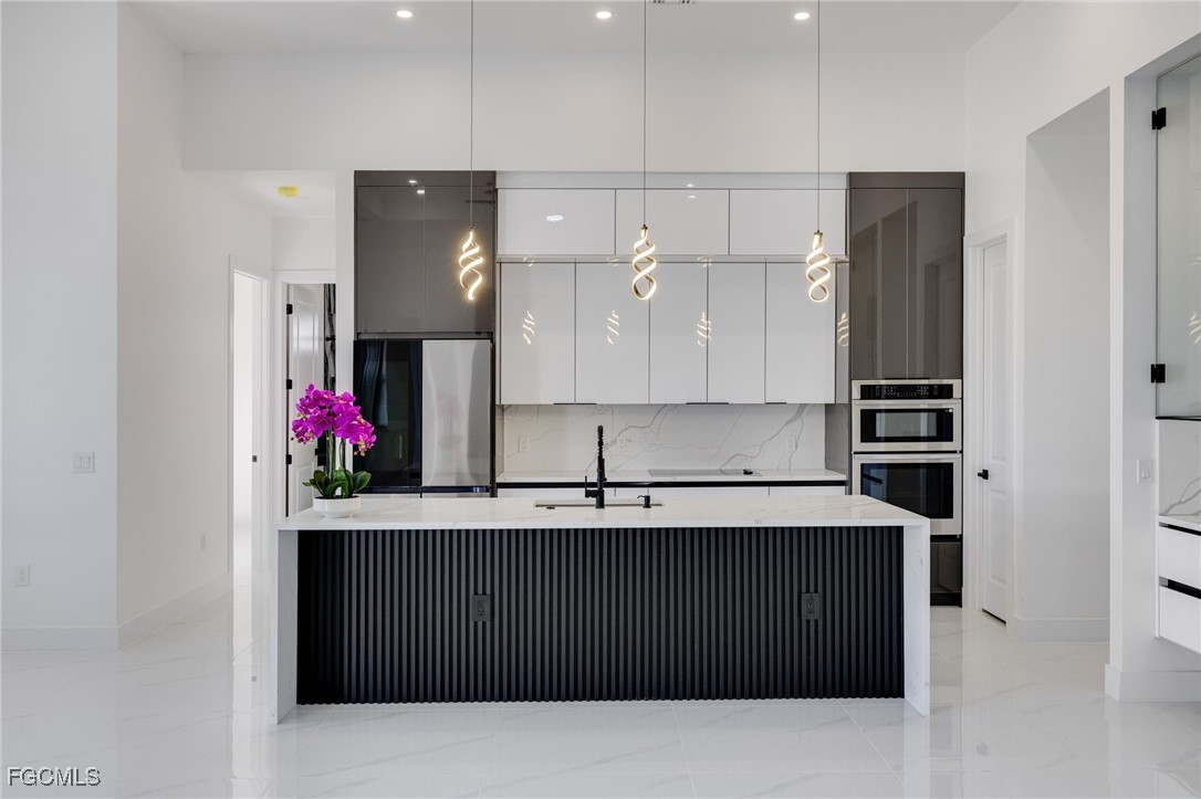 407 El Dorado Boulevard N