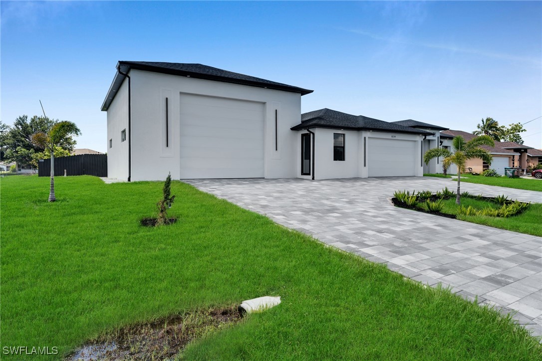 839 NW 28th Place