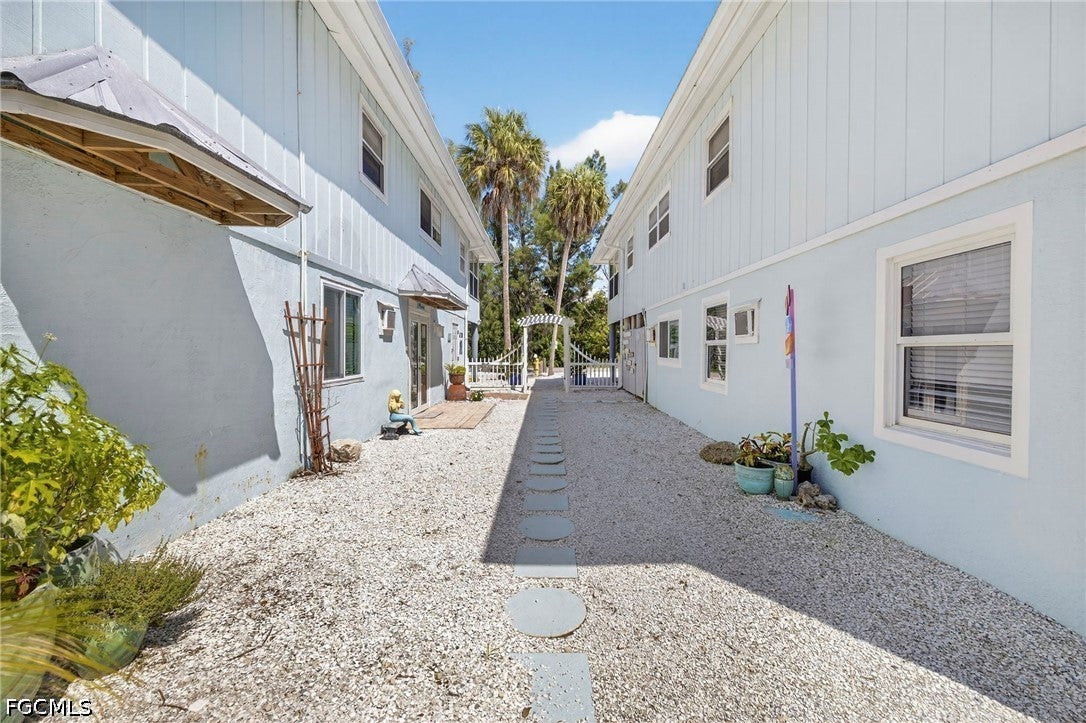 245 Mango Street